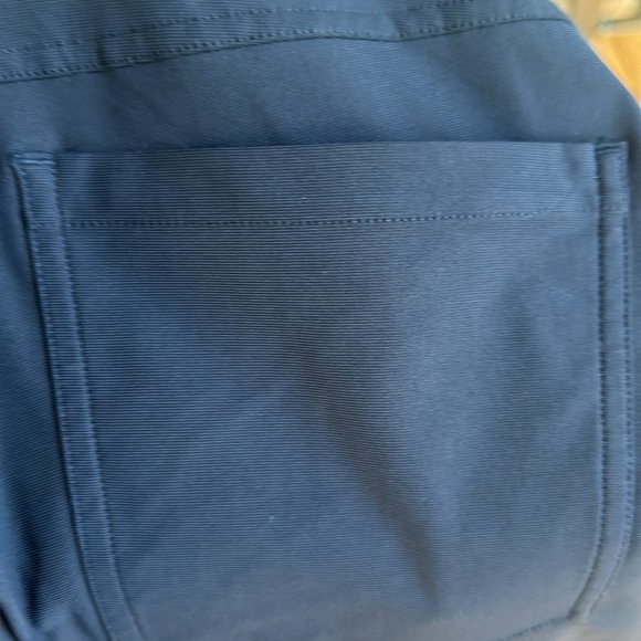 Men’s Lululemon ABC Five Pocket pants in Navy - Picture 4 of 5